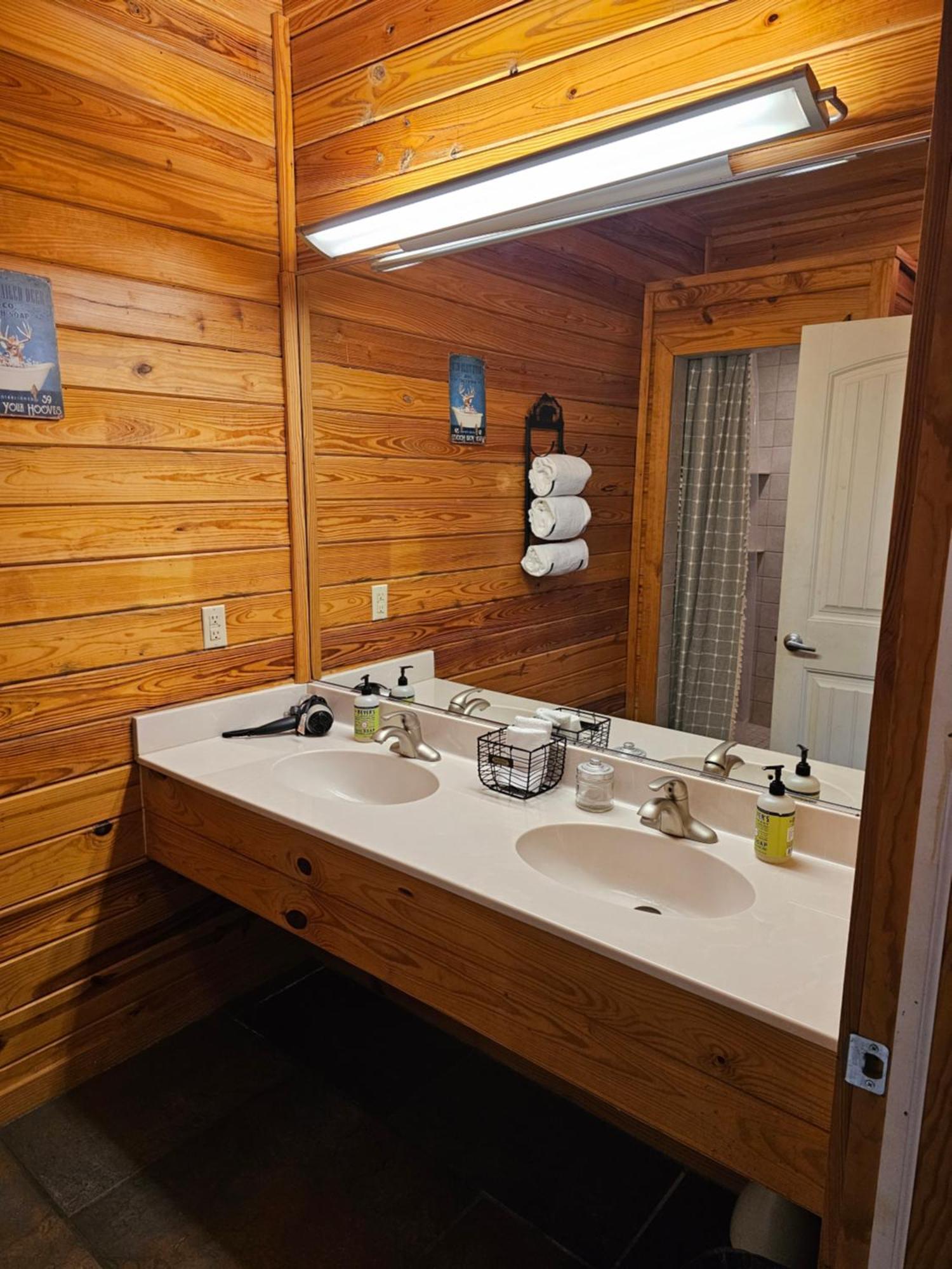 5 Min To Beaver Lake-King Bed-Fire Pit-Jetted Tub #2 Eureka Springs Dış mekan fotoğraf